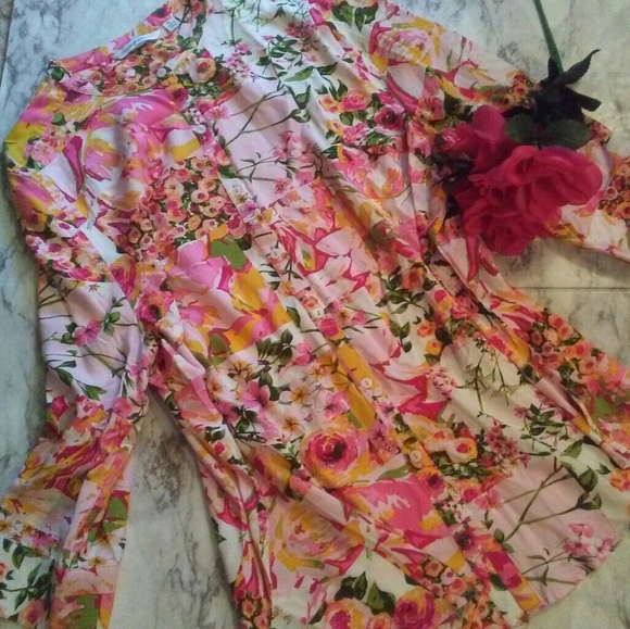 Isaac Mizrahi LIVE! Tops - Isaac Mizrahi LIVE! | Floral Blouse